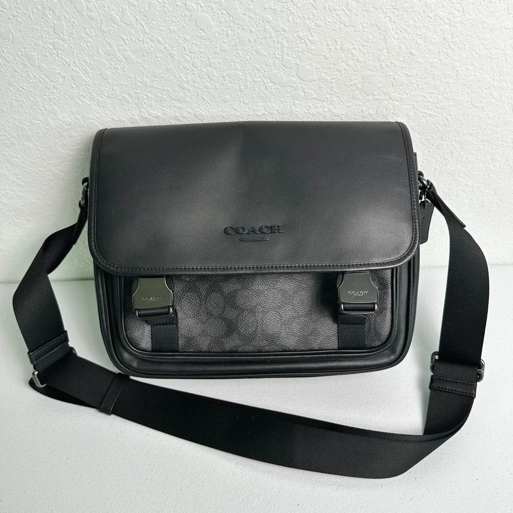 Coach League Messenger Bag Black Signature Canvas Leather Crossbody C2289
